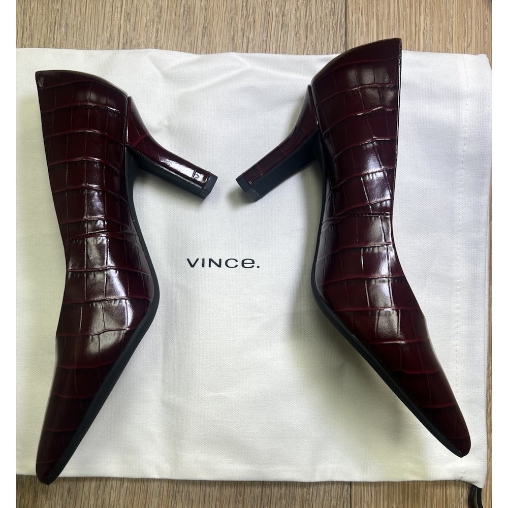 Vince‎ Womens Diane, Cherry Croco Print Leather Pointed Heel Pump Size 5 New!